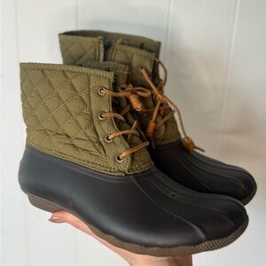 Sperry Quilted Green and Black Women's Boots